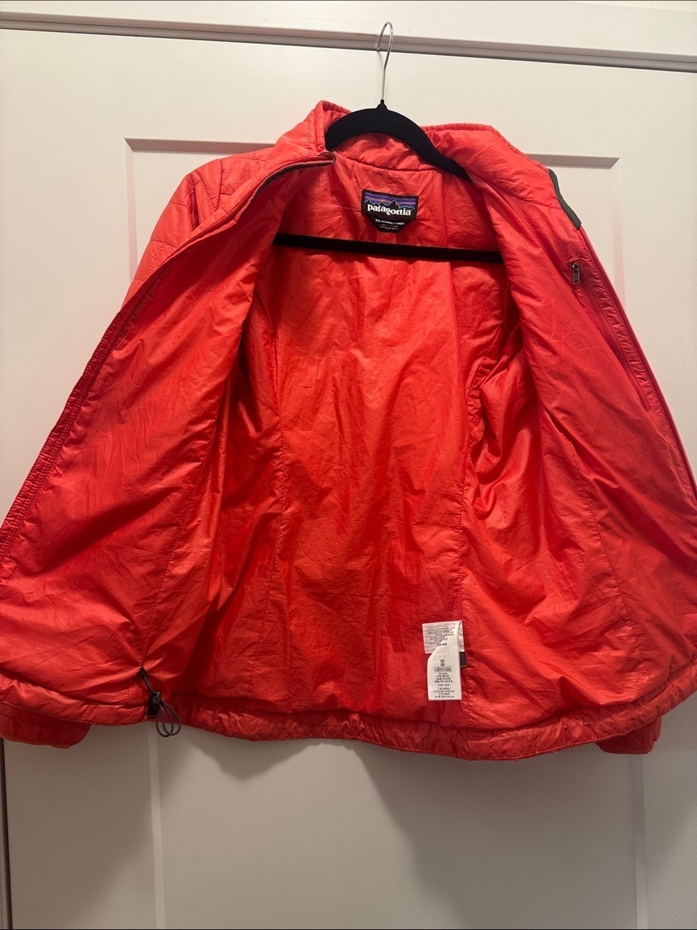 Patagonia Women’s Nano Puff Jacket  in Tomato Red. XS. GUC🔥 - Picture 6 of 7